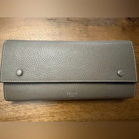 Celine large flap multifunction wallet in grained leather - Picture 10 of 11